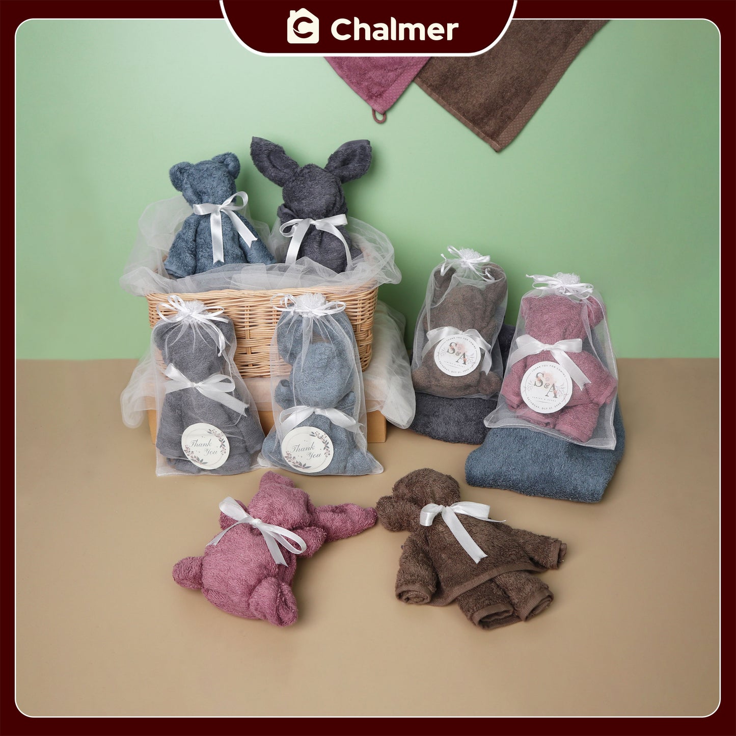 Souvenir Boneka Lap Tangan Handuk Chalmer 40 x 40 cm
