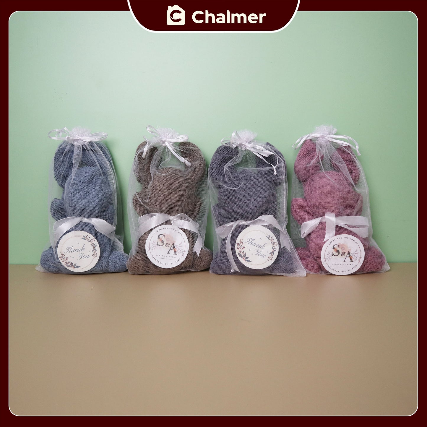 Souvenir Boneka Lap Tangan Handuk Chalmer 40 x 40 cm